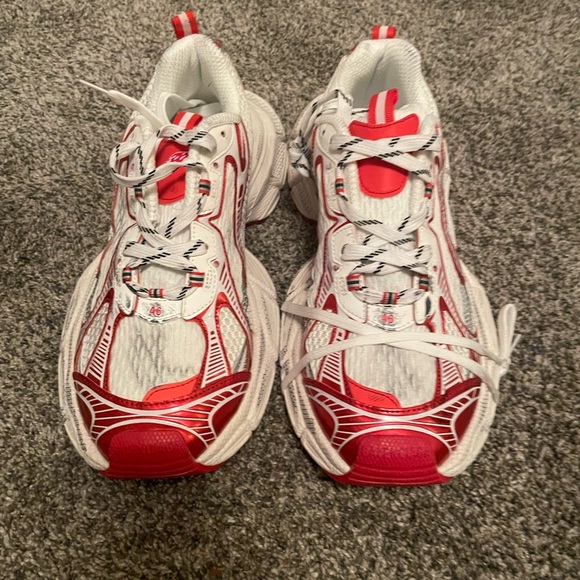 Men’s Balenciaga - Picture 4 of 4